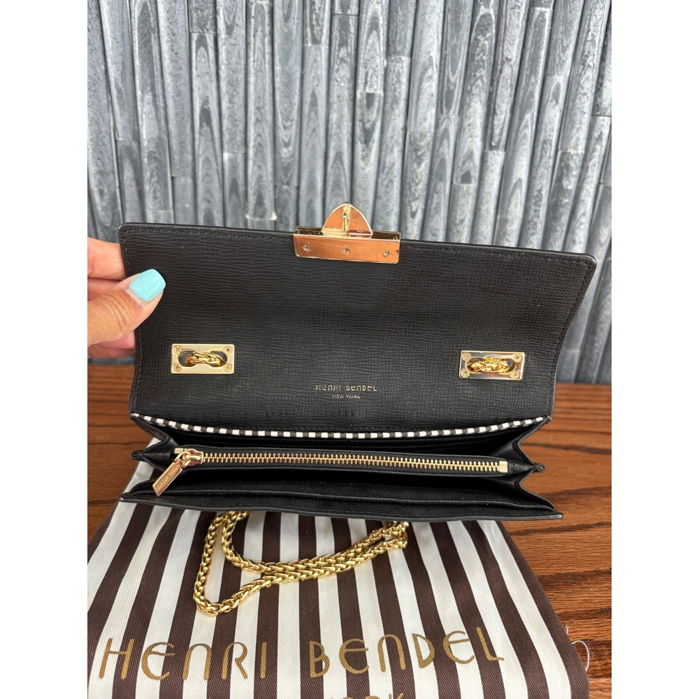 Henri Bendel Black Saffiano Leather Chain Crossbody Bag Gold Hardware Dust Bag - Picture 6 of 8